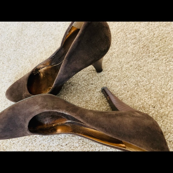 Enzo Angiolini Shoes Dark Brown Suede Enzo Angiolini Pumps 7 Poshmark